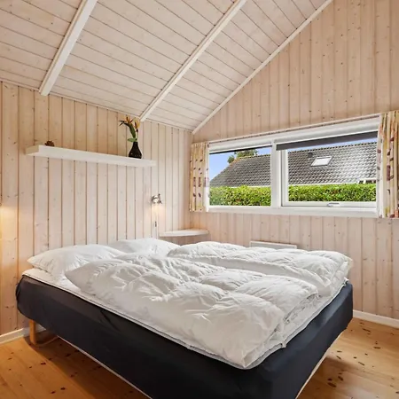 Beachside For The Whole Family Broager